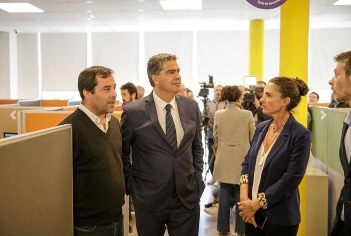 Call Center El Gobernador anunci 200 nuevos empleos en la