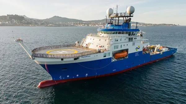 Falkor-too-schmidt_ocean_institute-1024x576